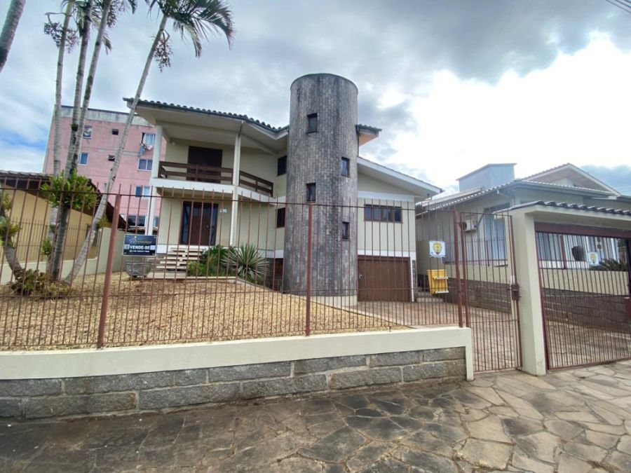 Casa Alto Padrão - Venda - Pinheirinho - Criciúma - SC