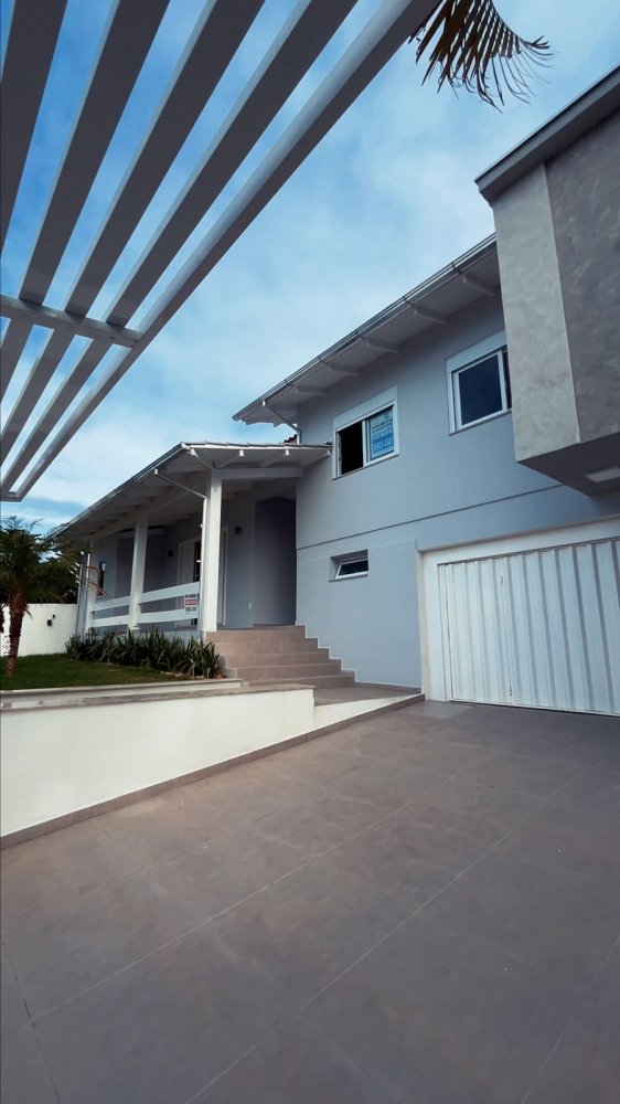 Casa Alto Padrão - Venda - Mina Brasil - Criciúma - SC