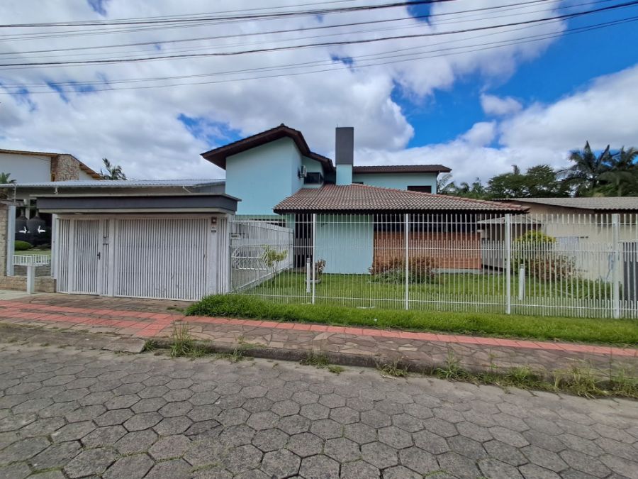Casa Alto Padrão - Venda - Santa Barbara - Criciúma - SC