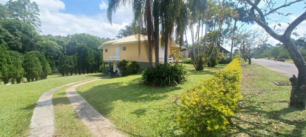 Casa em Condomínio - Venda - Primeira Linha - Criciúma - SC